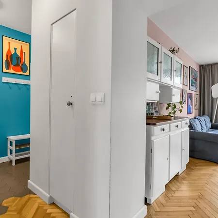 Hoza Heart Of By Bookinghost * وارسو